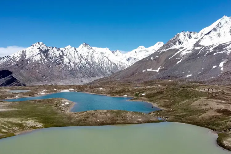 2cc4fTang Tso (Twin Lake) 1.jpg